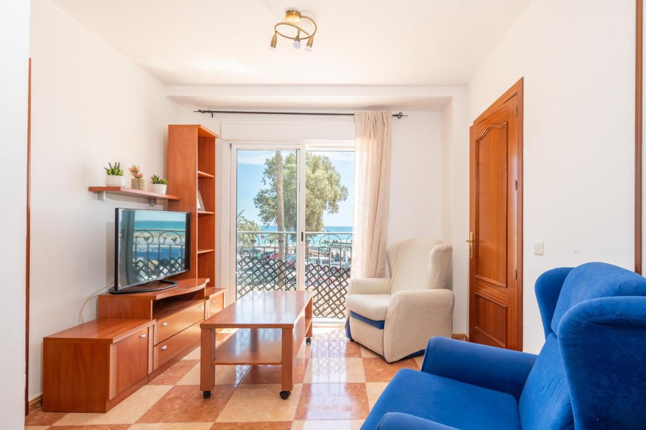 Renthas Pedregalejo Beach Apartments Malaga Exterior photo